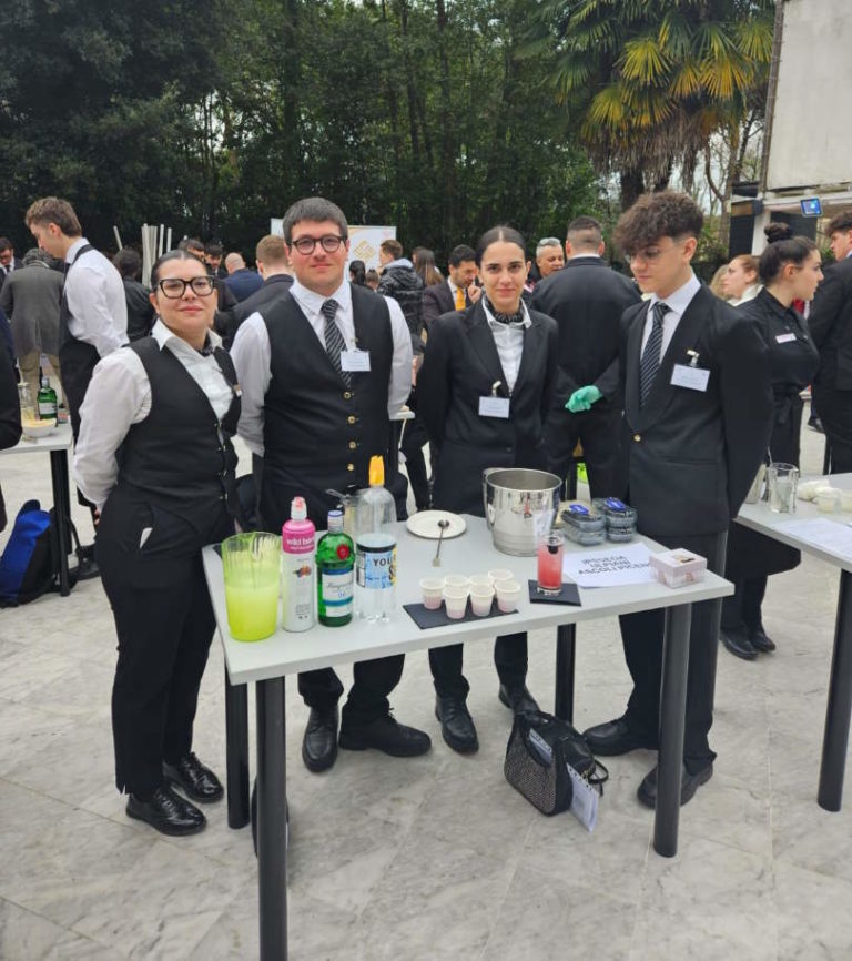 L’Iis Ulpiani inarrestabile: Di Matteo si aggiudica il secondo posto al concorso nazionale Barman