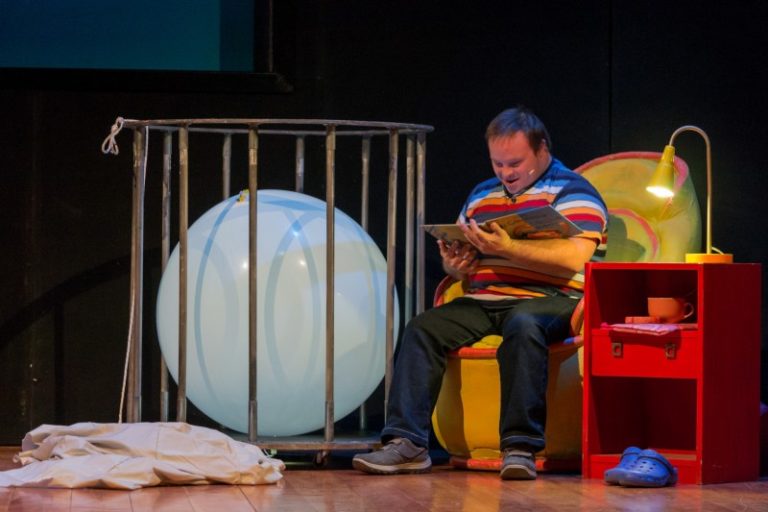 Lo spettacolo “Voglio la luna” con l’attore anconetano Fabio Spadoni vince il Premio Inclusione 3.0