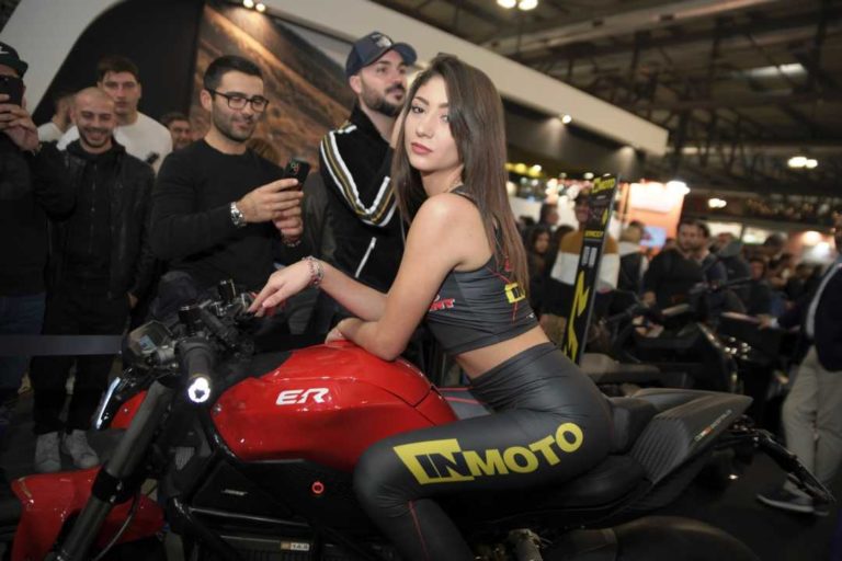 Donne e motori per le prossime festività