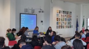 A testa alta contro il clan, Federica Angeli incontra gli studenti del Rosetti