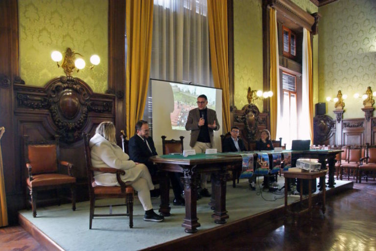 Viste daMare, i giovani del Fai e la Fiab fanno tappa nei borghi della costa Picena