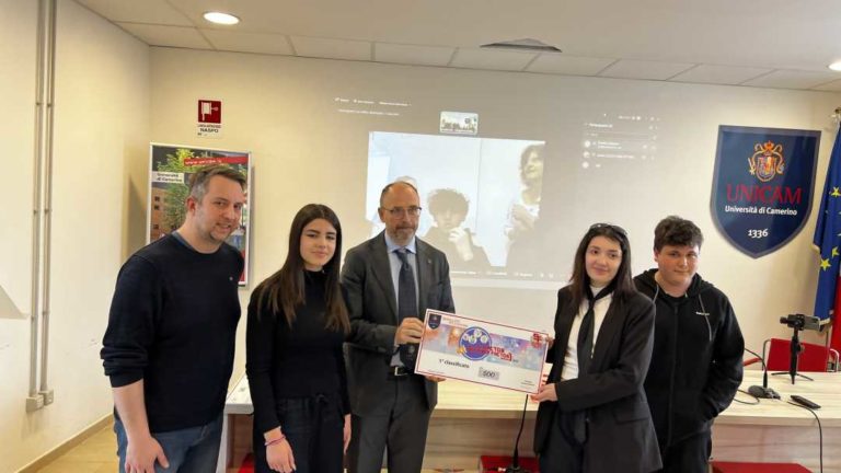 UniCam, grande successo per la finale di Science Factor