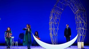 Neri Marcorè ne La Buona Novella di Fabrizio De André alle Muse
