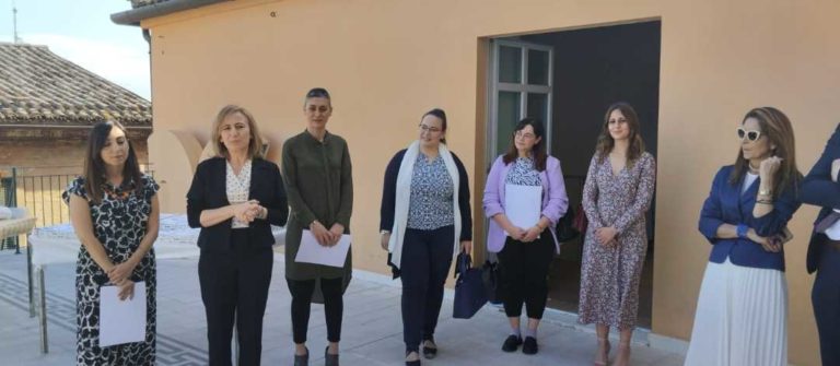 Bambini da 4 continenti in biblioteca per l’inclusione linguistica 