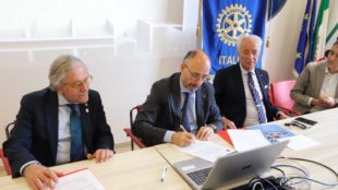 ACCORDO TRA UNIVERSITA’ DI CAMERINO E ROTARY INTERNATIONAL PER LA REALIZZAZIONE DI UN LABORATORIO INNOVATIVO