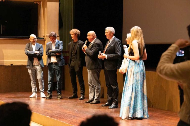 Recanati: Grande successo e teatro sold-out per la premiere italiana del film InFiniti girato a Recanati