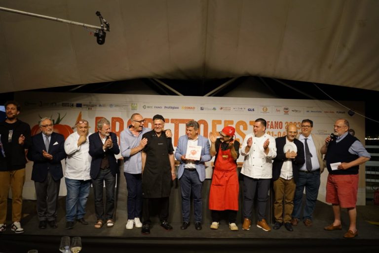 La Liguria con il Ciuppin dello chef Giuseppe Bizioli vince la Gara Nazionale dei Brodetti e delle Zuppe di pesce