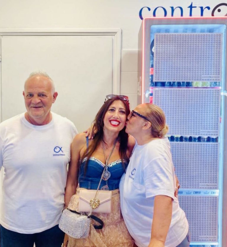 Un mare di gente per il taglio del nastro dell’Ittiturismo “Controcorrente” a Pedaso