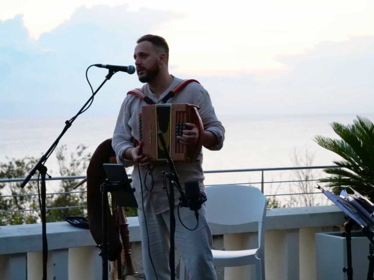 Ginevra di Marco infiamma il Festival Adriatico Mediterraneo