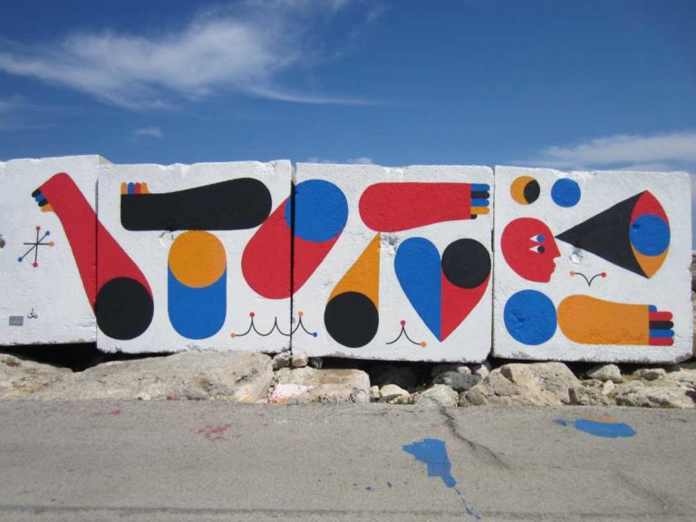 MURALI SCOMPARSI, “IL NUOTATORE”