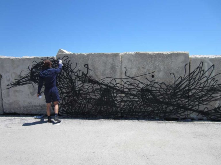 MURALI SCOMPARSI – “Pili”