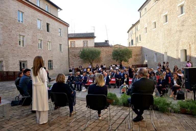 Il Macerata Humanities Festival dalla musica giovane agli italiani visti da un inviato