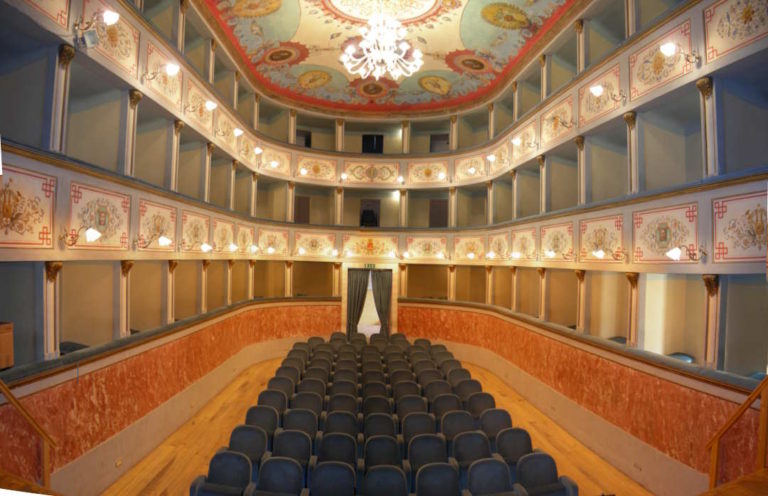 Al Teatro Mercatini di Ripatransone protagonista il teatro amatoriale piceno di qualità 