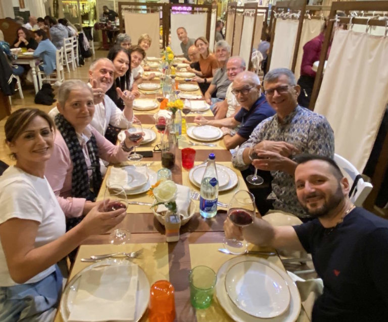 è la serata dei ‘Cugini’