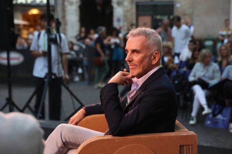 SPORT, PASSIONI E RISATE SUL PALCO DI OVERTIME