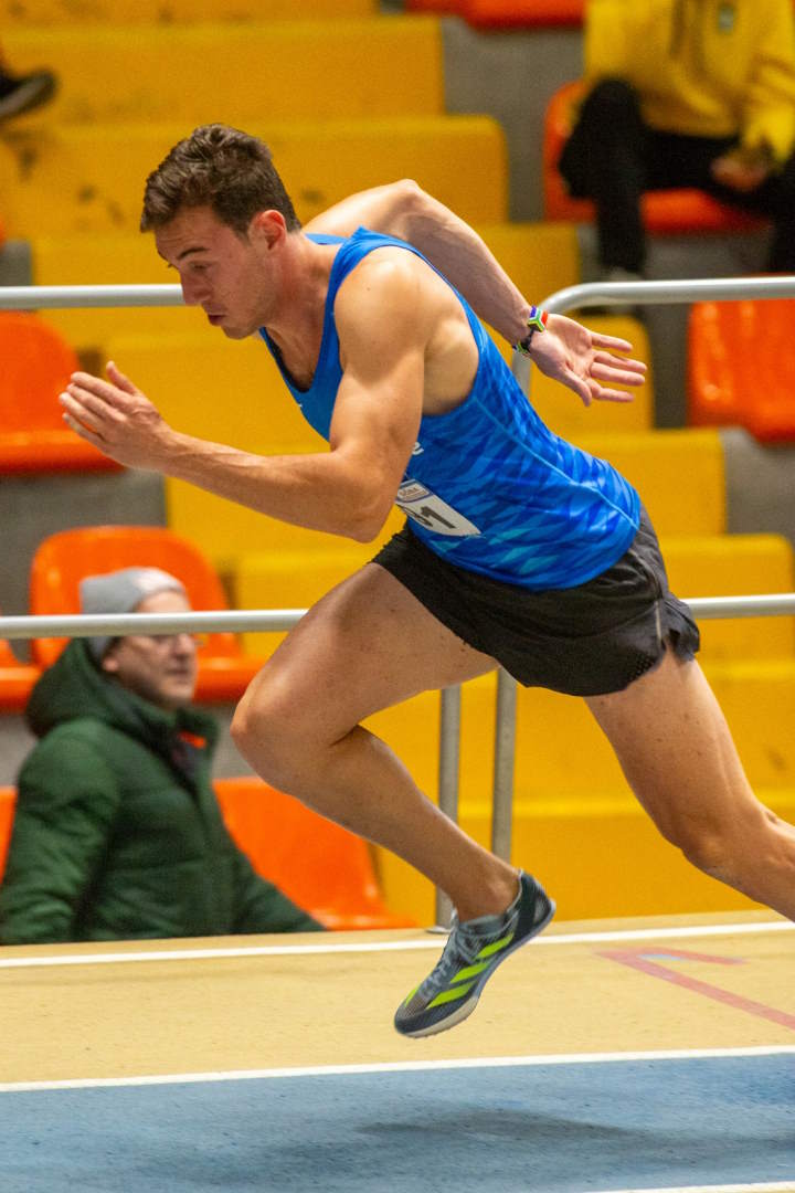 LAMPO BARONTINI: VITTORIA E PERSONALE NEI 400