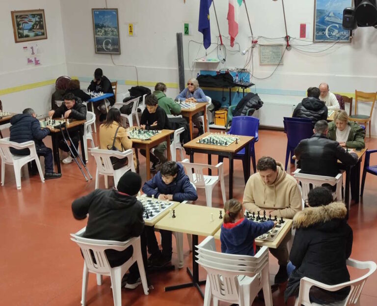 Ogni martedì lezioni e partite libere di scacchi a Grottammare