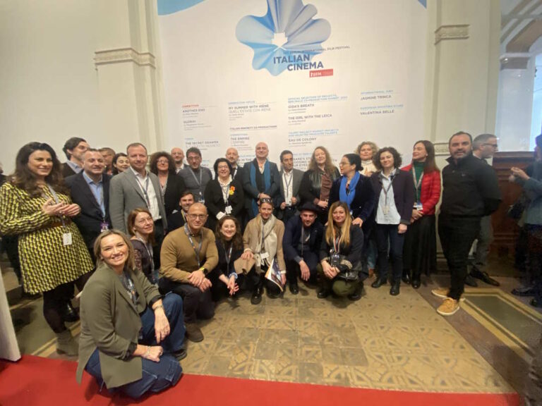 Marche Film Commission a Berlino per l’anteprima internazionale del documentario “Andrea Moda Formula. La scuderia più pazza di sempre”