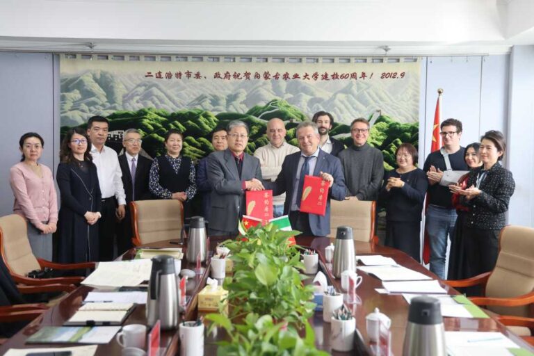 Delegazione UniCam guidata dal Prorettore vicario in visita in Cina