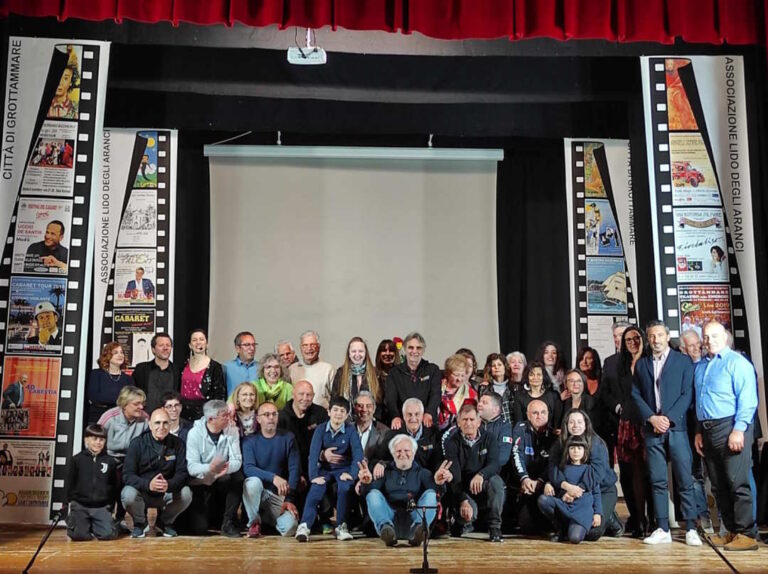 Si è conclusa con il botto questa rassegna record di Commedie Nostre