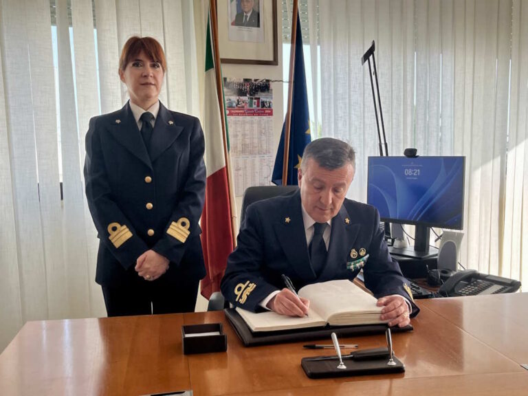 Il Direttore Marittimo delle Marche in visita alla Capitaneria di porto di San Benedetto del Tronto