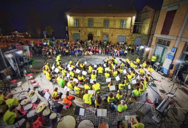 APERTE LE PREISCRIZIONI AL MUSIC CAMP TOUR 2024