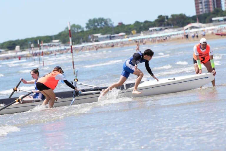 Canottaggio: disputata a Lignano la 3a tappa del Trofeo Filippi di Beach Sprint 2024