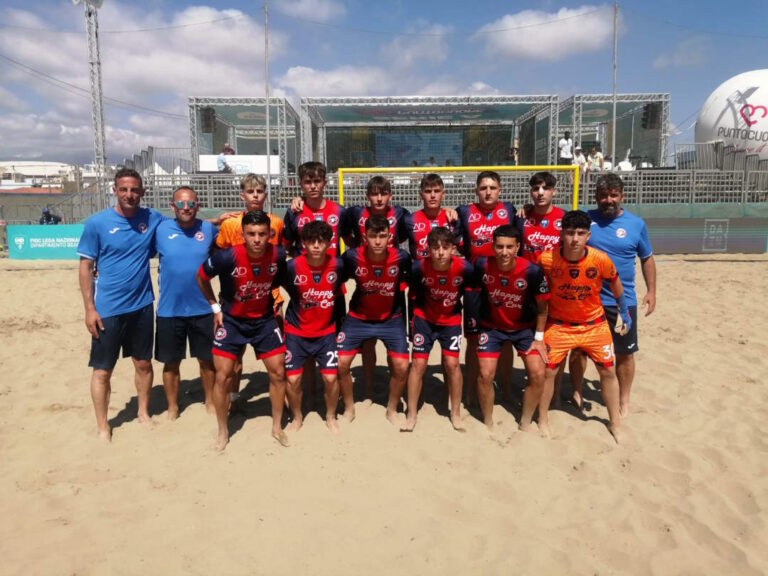 Samb Beach Soccer Under 20, esordio vittorioso nella Tappa di Viareggio: battuto 7 – 2 Futsal Vasto