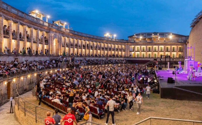 Dal 4 all’8 giugno le porte dello Sferisterio si aprono per il Macerata Opera Family con Turandot. Enigmi al Museo