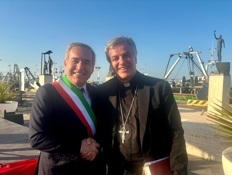 è la prima messa in Cattedrale dell’arcivescovo Palmieri