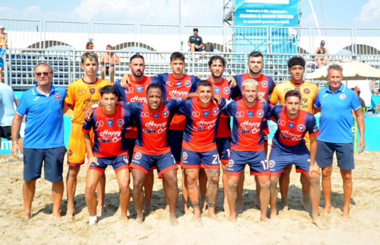 Beach Soccer, la Samb sbaglia due rigori e colpisce due legni: alla fine la spunta 3 – 2 il Pisa
