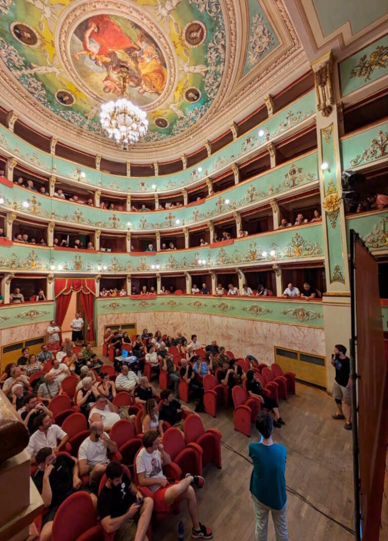 Grande successo di pubblico ieri per il primo appuntamento della rassegna “Offida Cinemaperto 2024”