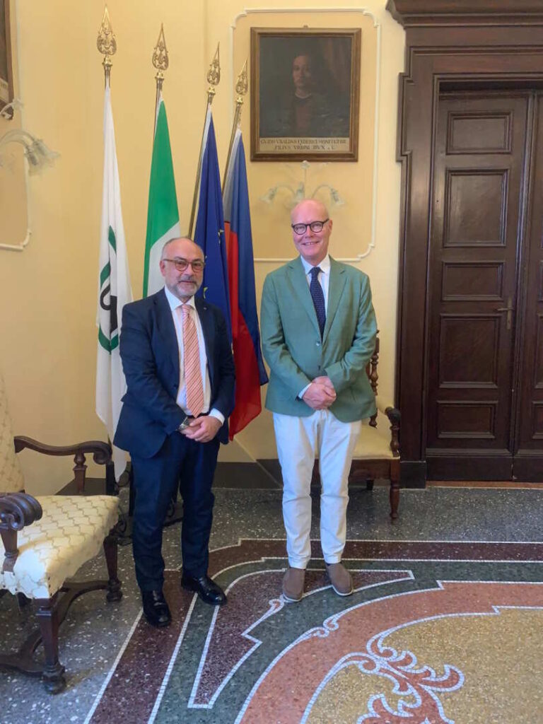 UniMc, il Rettore John McCourt a Senigallia, ricevuto nella Residenza municipale