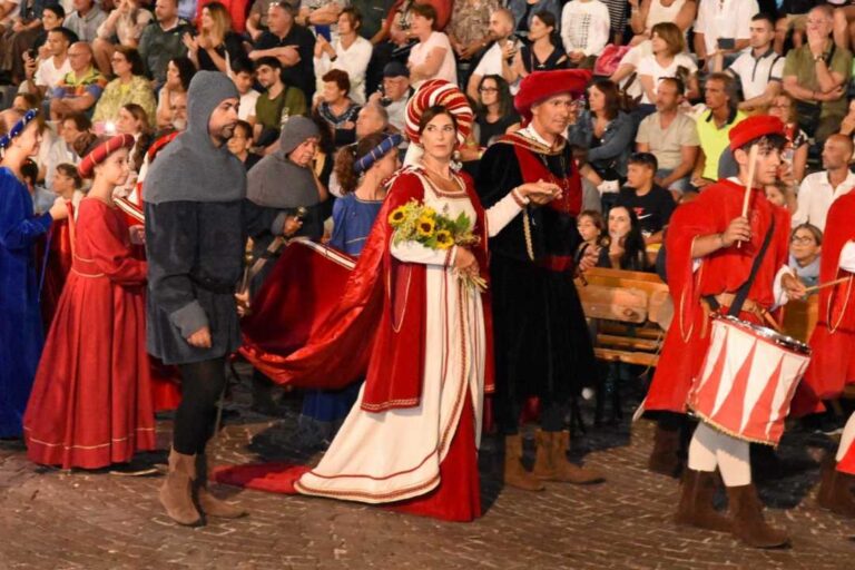 Palio del Barone, la sfida finale dei rioni storici