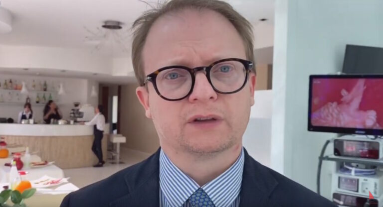 Il primario dell’Uoc Chirurgia prof. Salomone Di Saverio non lascia!