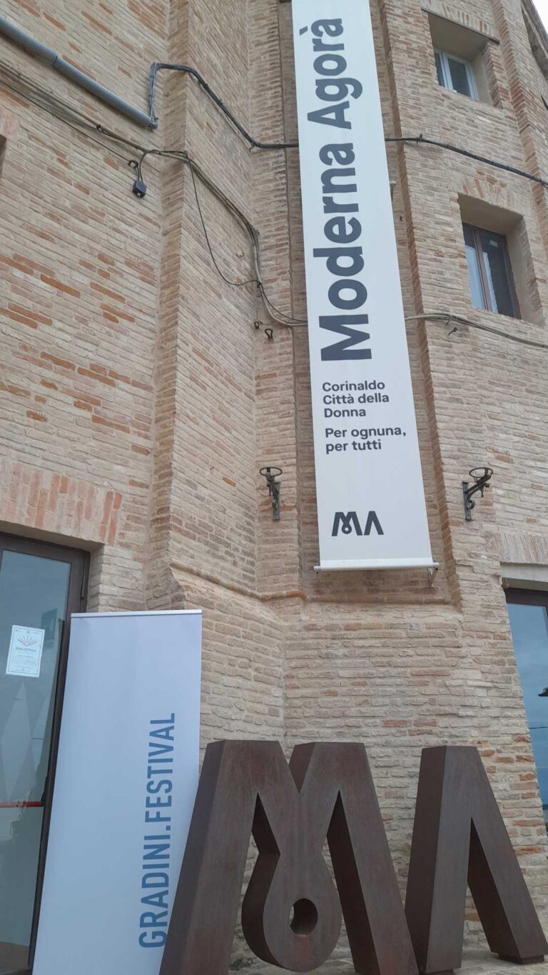 MArCHESTORIE, Successo per Gradini: Festival di poesia nel borgo delle cento scale