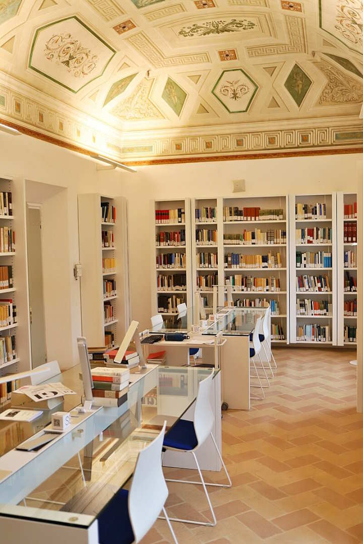 UniUrb: comunità studentesca e cittadinanza inaugurano insieme le aperture serali della Biblioteca San Girolamo