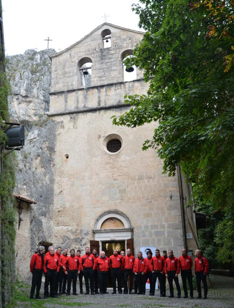 Applausi in terra d’Abruzzo per il Coro La Cordata