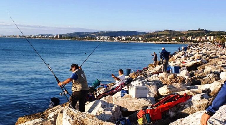 Gara di pesca con canna da riva organizzata dall’Apsd San Benedetto