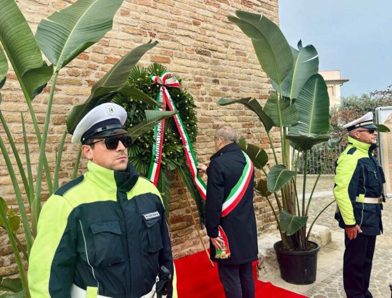 La Città ha ricordato le vittime dei bombardamenti del 1943