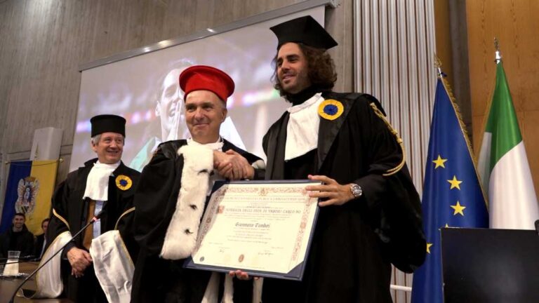Tamberi riceve la laurea ad honorem in Scienze dello sport