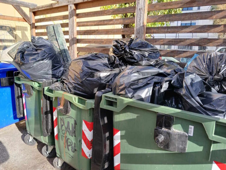 Rifiuti speciali di cantiere conferiti nell’isola ecologica per i rifiuti urbani