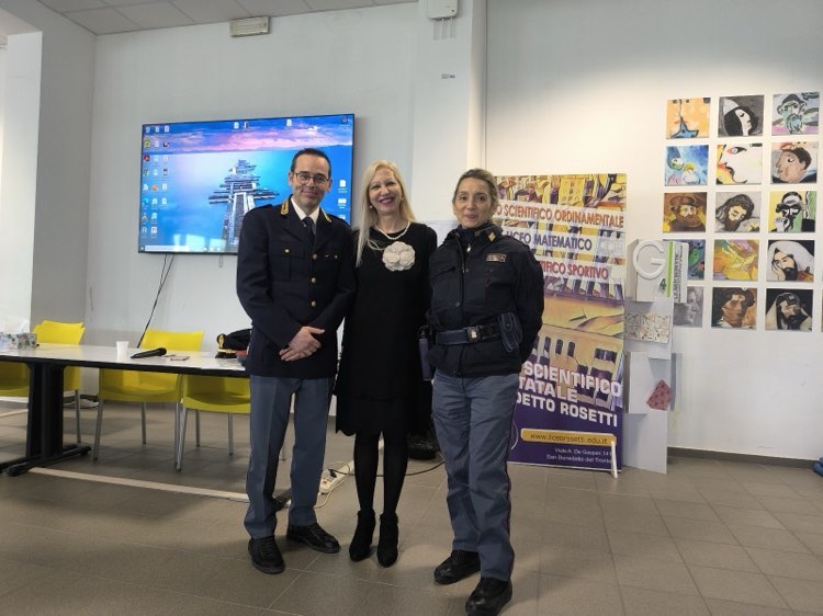 PROFESSIONI IN DIVISA… al Liceo Scientifico Rosetti
