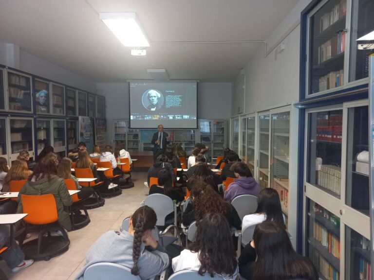 IL LICEO CLASSICO “GIACOMO LEOPARDI” DI SAN BENEDETTO DEL TRONTO TRA SCIENZA E LETTERATURA