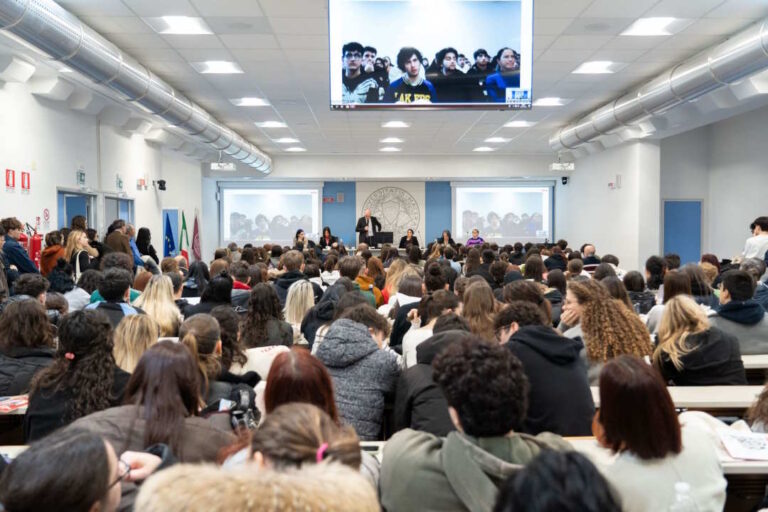 Grande partecipazione alla prima giornata del Salone di Orientamento dell’UniMc