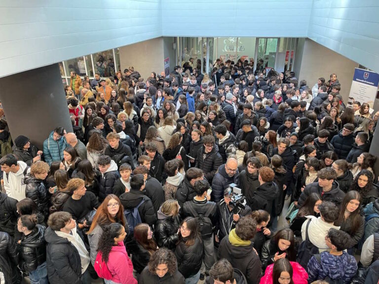 OLTRE 1500 STUDENTESSE E STUDENTI ALLA SCOPERTA DI UNICAM