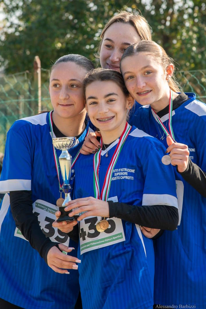 CORSA CAMPESTRE, FASE PROVINCIALE: LE ALLIEVE CONQUISTANO IL PODIO