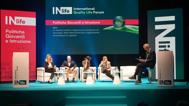 IL MINISTRO LOLLOBRIGIDA AL QUALITY LIFE FORUM