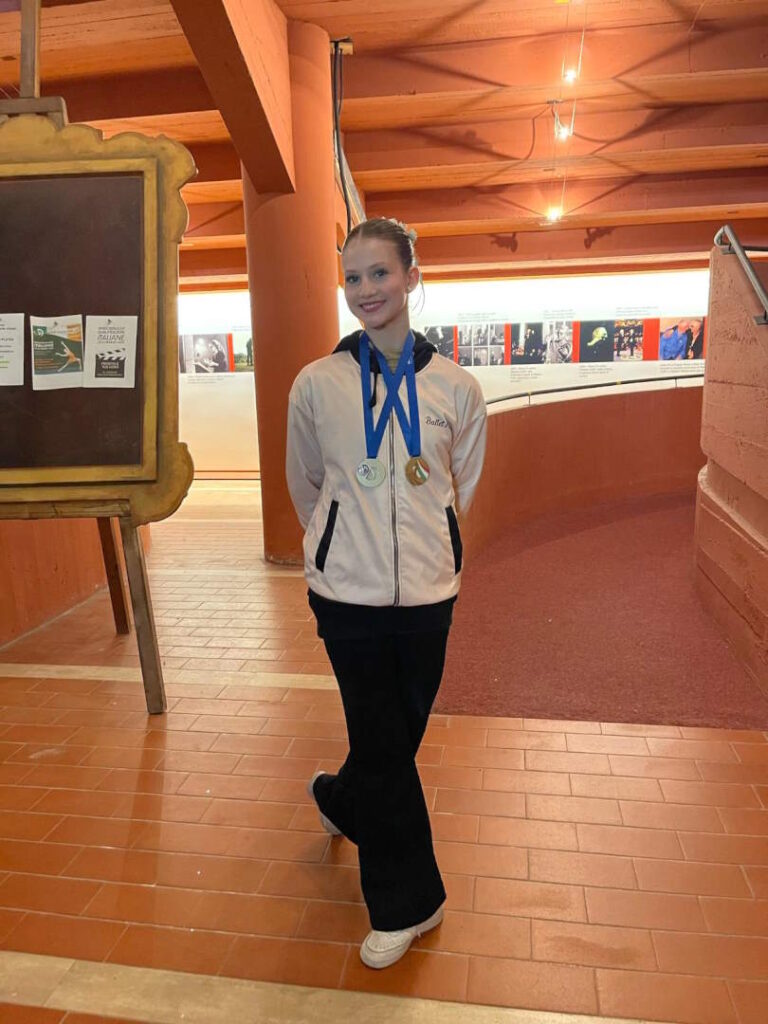 Ripatransone celebra i suoi giovani talenti della danza Naima Ficcadenti e Micol Mingarelli