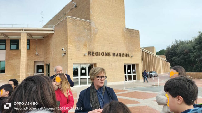 La Scuola Primaria dell’Ic Monteprandone in visita alla Regione Marche